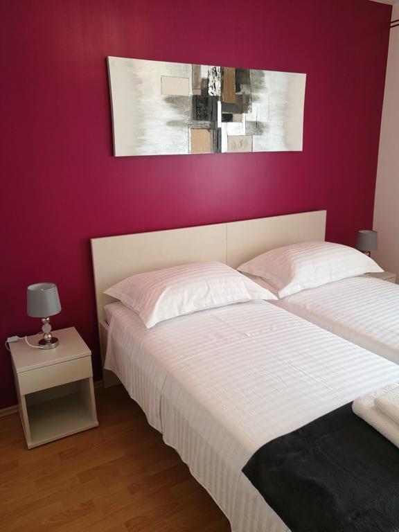 Apartments Benika Bol Luaran gambar