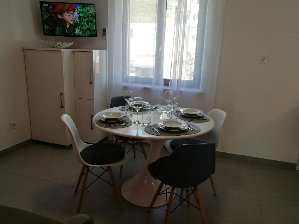 Apartments Benika Bol Luaran gambar